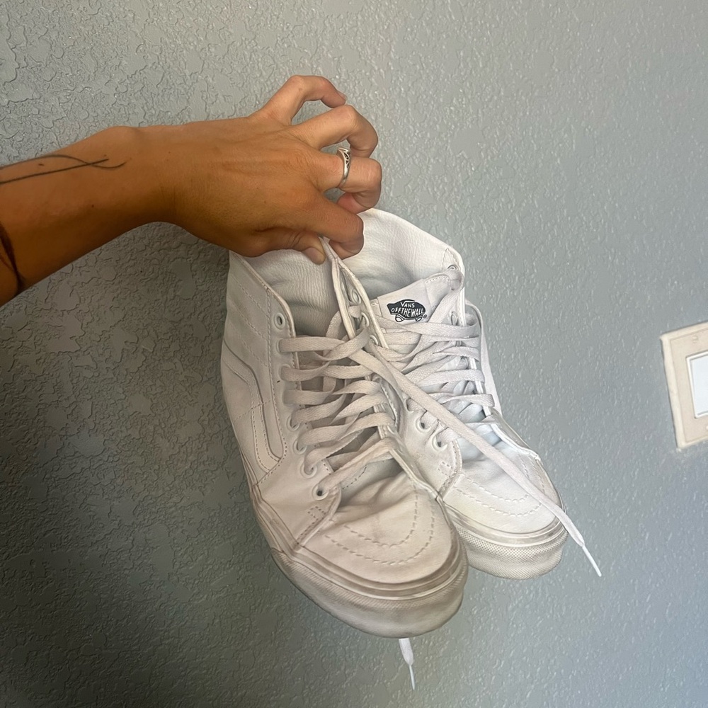 Vans High Tops Women’s 7.5 | Men’s 6